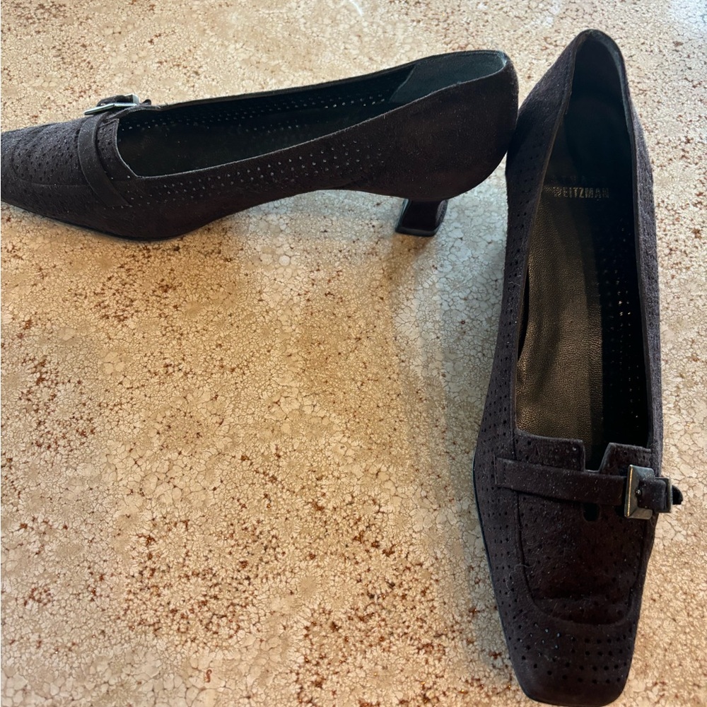 Stuart Weitzman pumps